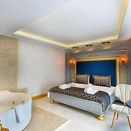 מלון Five Diamonds 5*